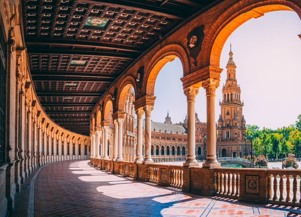 beautiful-view-plaza-de-espana-seville-spain