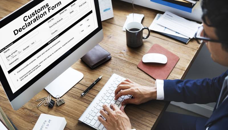 customs-declaration-form-invoice-freight-parcel-concept