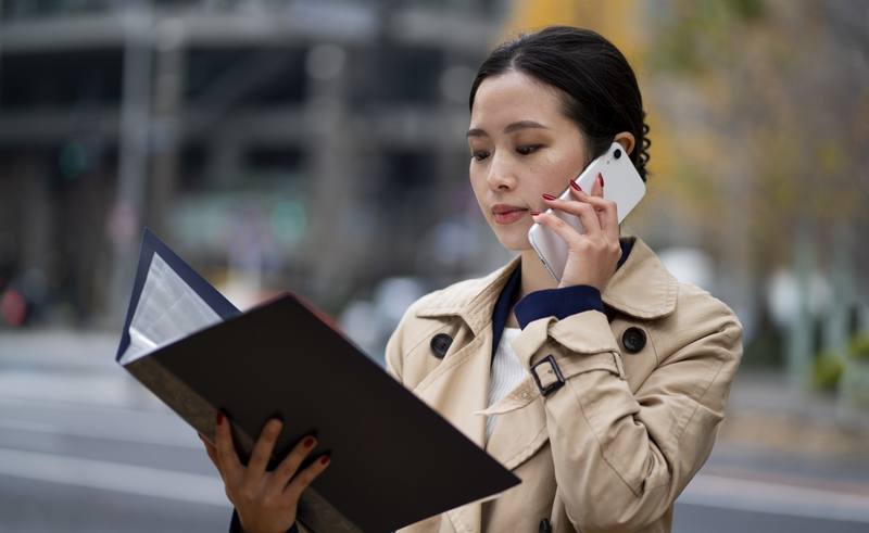 japanese-business-concept-with-business-person