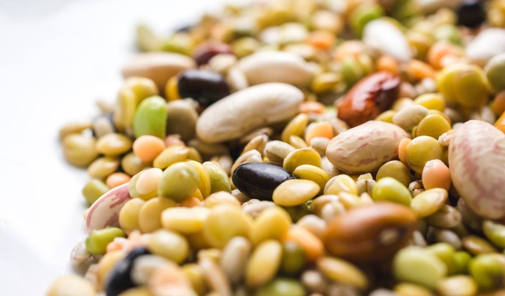selective-focus-shot-mixed-beans