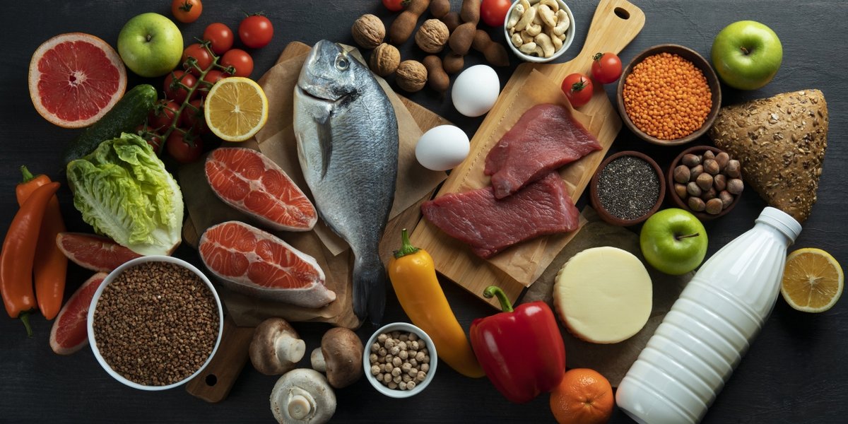 wp-0e3e17a81c58a47f-real-food-pyramid-assortment-top-view