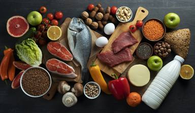 wp-0e3e17a81c58a47f-real-food-pyramid-assortment-top-view