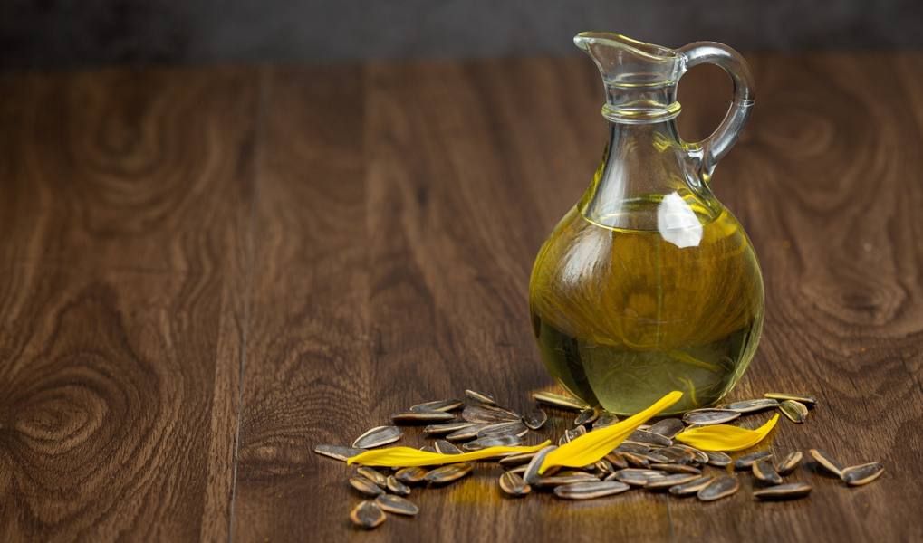 wp-209147357fbd2766-sunflower-oil-table (1)