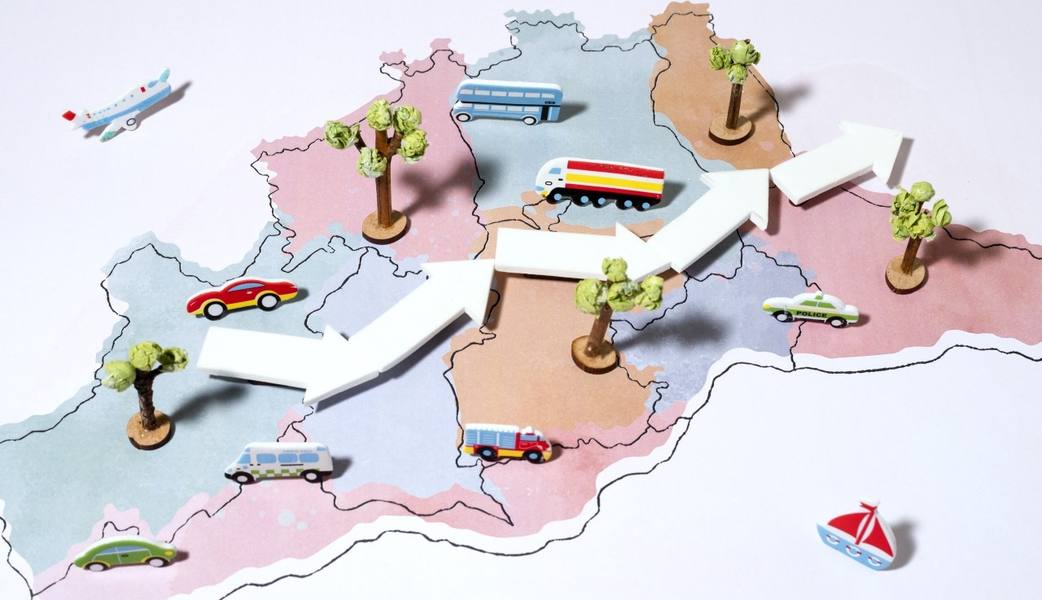 wp-3fcee4a9d421aab3-top-view-paper-style-community-map