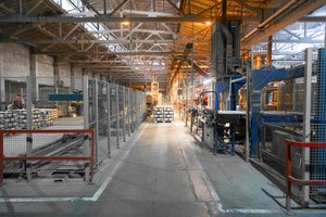 wp-42d0858b0fccd7ba-production-manufacture-sightseeing-excursion-interior-ceramic-tile-manufacturing