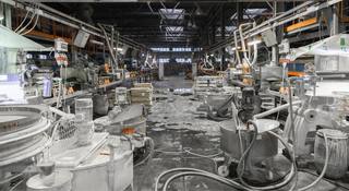 wp-4b6efd9e67bf26fc-concrete-mixing-tank-factory-dusty-machines-other-tools-sand-concrete-processing