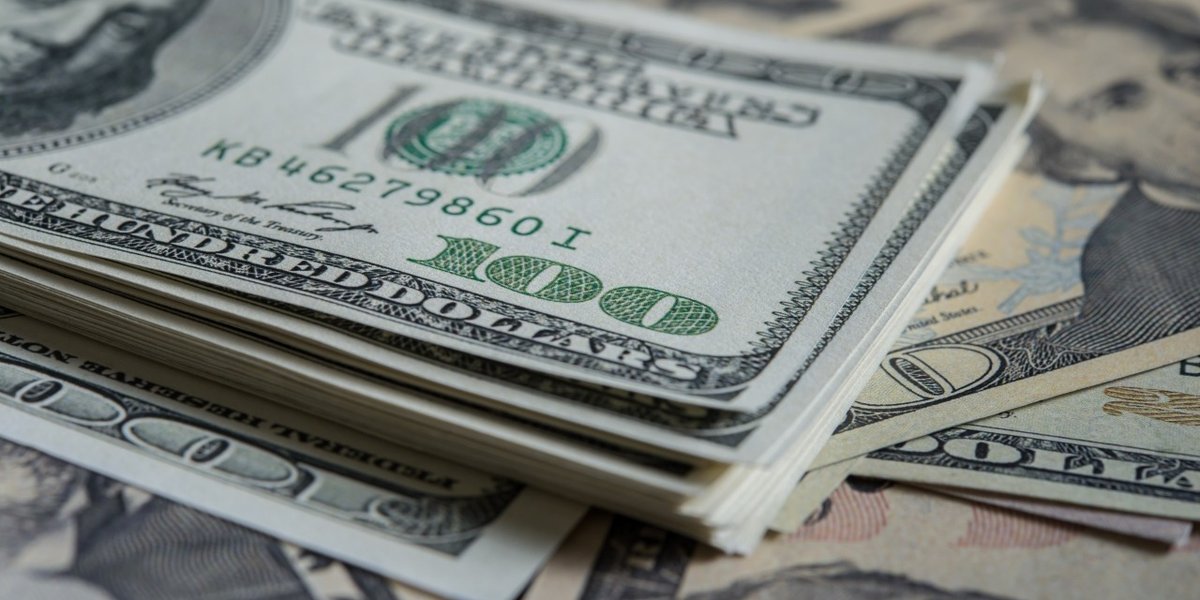 wp-5afe0d1cca532fdd-billie-dollar-money-background