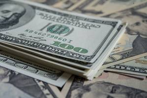 wp-5afe0d1cca532fdd-billie-dollar-money-background