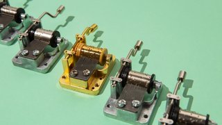 wp-9d9c9e1a38dbb7ce-view-tiny-music-boxes-collection