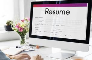 wp-9ee372192f085b18-resume-apply-work-form-concept