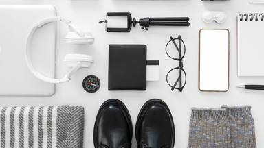 wp-db699ed1110be288-travel-still-life-pack-flat-lay